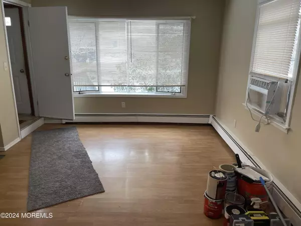 Manahawkin, NJ 08050,165 Leeward Road