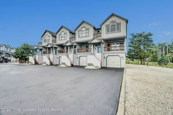 Little Egg Harbor, NJ 08087,2 Mariners Pointe W Point W