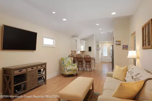 Spring Lake, NJ 07762,2120 4th Avenue