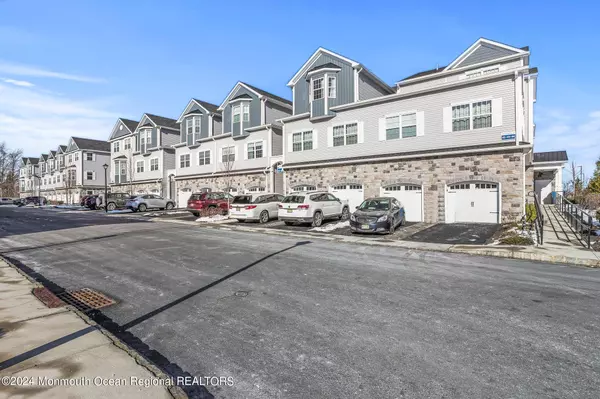 Hazlet, NJ 07730,41 Emily Court