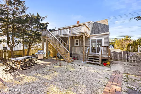 Surf City, NJ 08008,1112 N Central Avenue