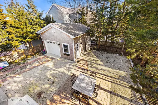 Surf City, NJ 08008,1112 N Central Avenue