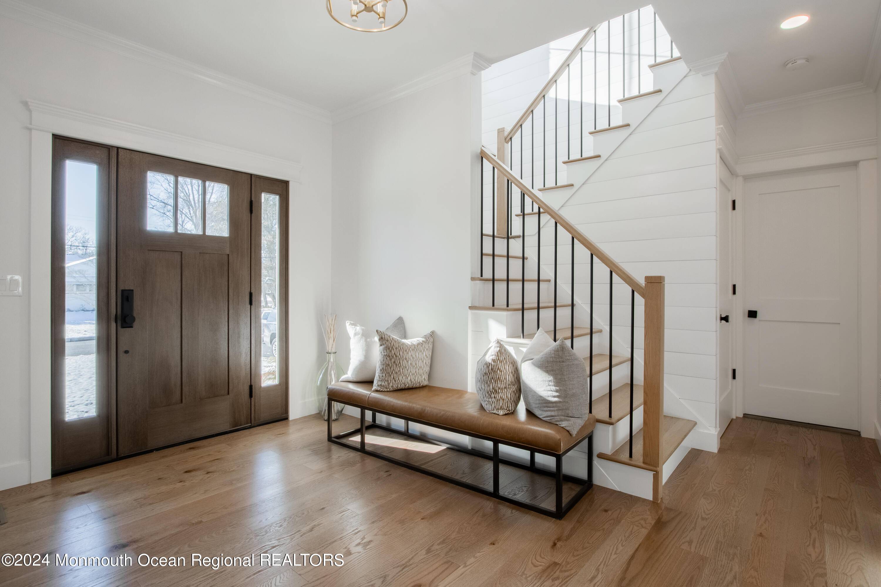 Little Silver, NJ 07739,221 Queens Drive S