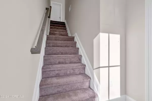 Bayville, NJ 08721,2 Mill Creek Court