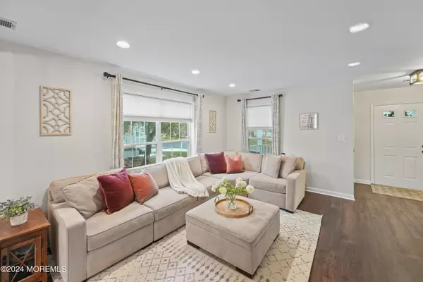 Tinton Falls, NJ 07712,135 Augusta Street