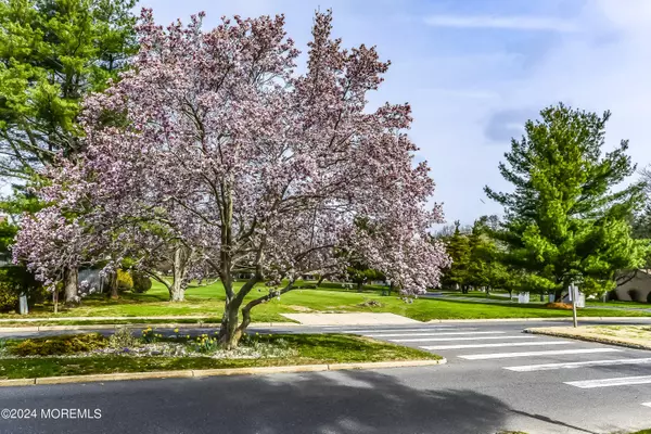 Red Bank, NJ 07701,4 Farmingdale Court