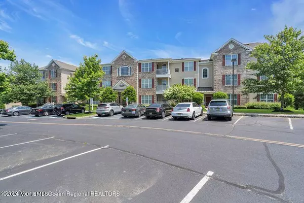 Lakewood, NJ 08701,337 Sophee Lane