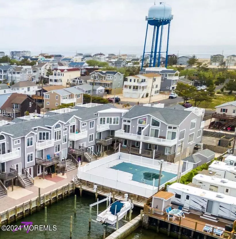 Long Beach Twp, NJ 08008,102 W Roosevelt Avenue #BS1