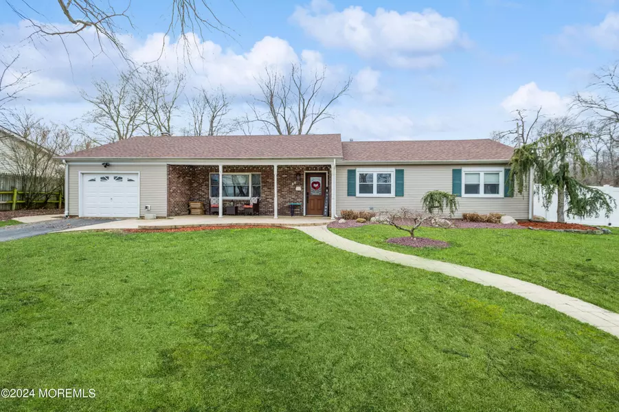 55 Forest Drive, Jackson, NJ 08527