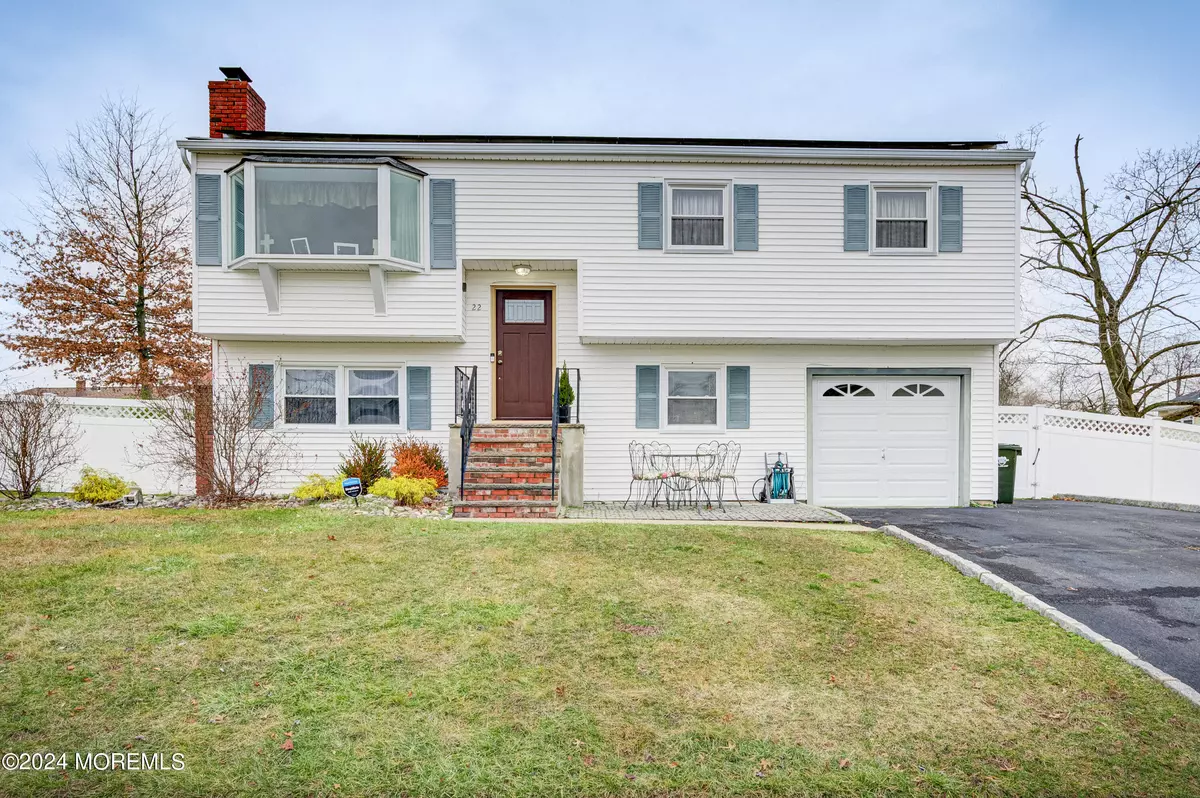 Hazlet, NJ 07730,22 Dogwood Lane