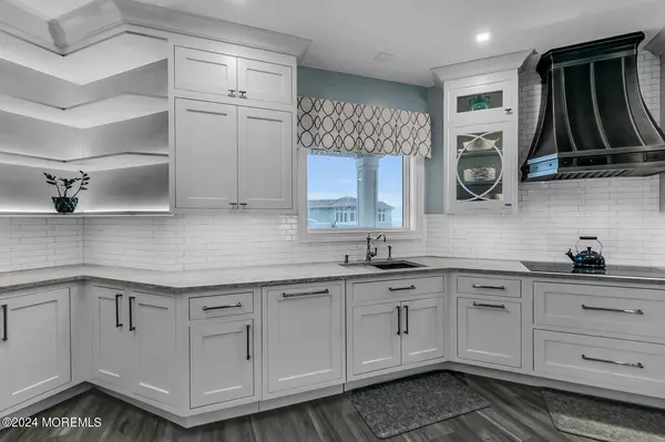 Sea Bright, NJ 07760,16 Tradewinds Lane