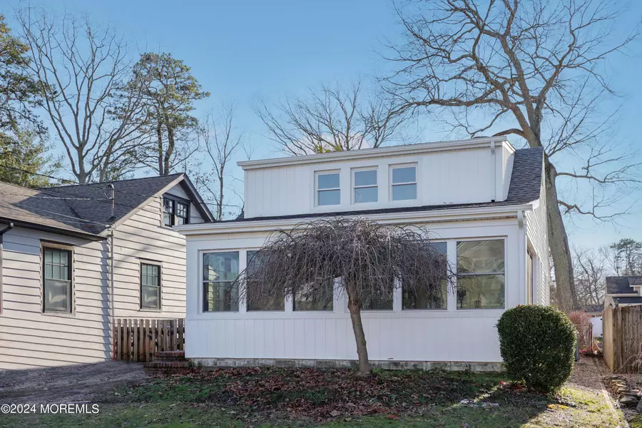 817 Lincoln Avenue, Pine Beach, NJ 08741