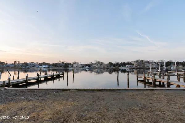Brick, NJ 08723,31 Bay Way