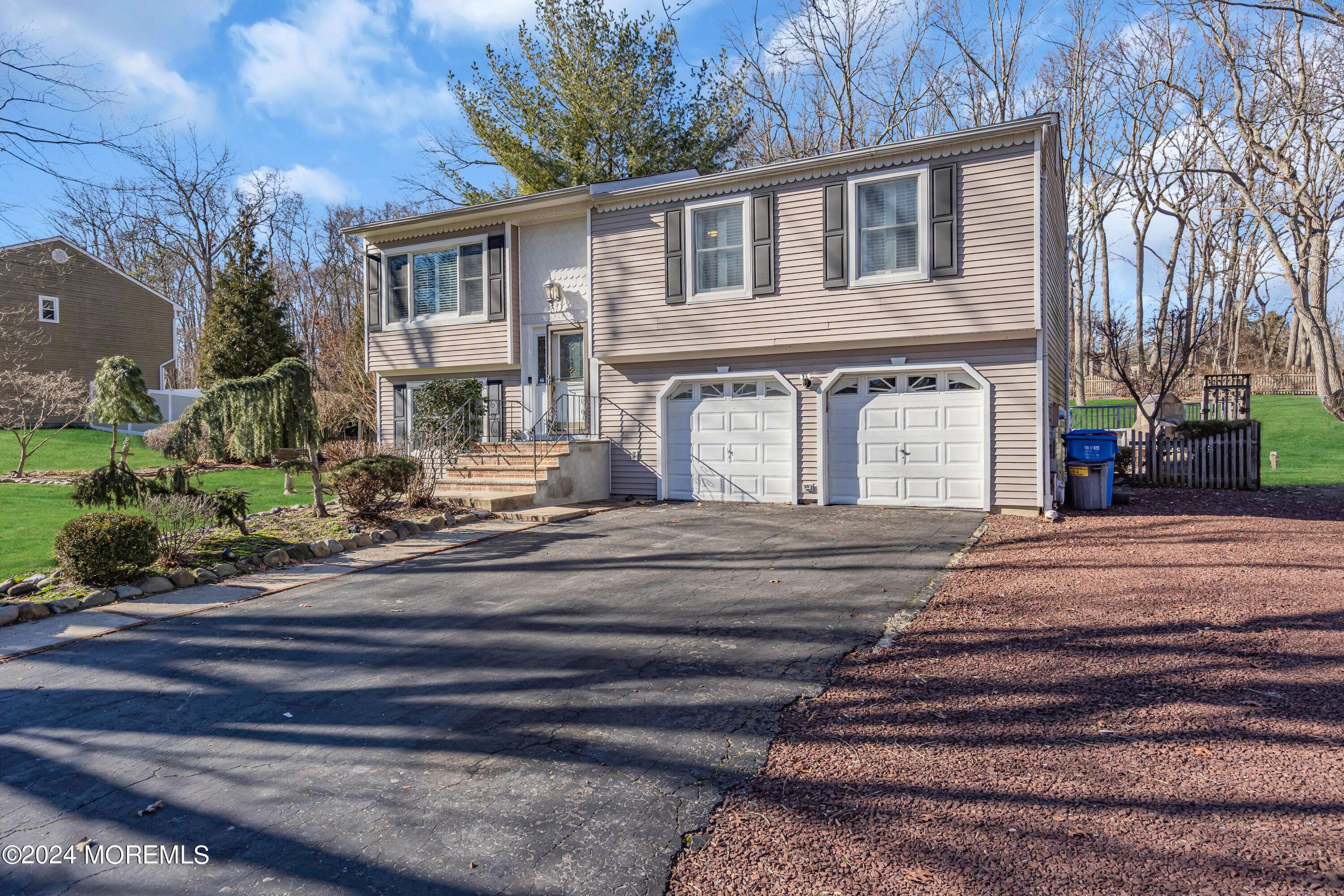 Jackson, NJ 08527,40 Ashford Road