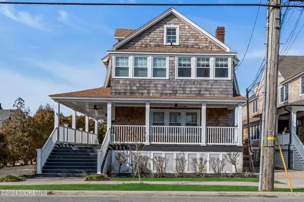 Bay Head, NJ 08742,680 Main Avenue #4