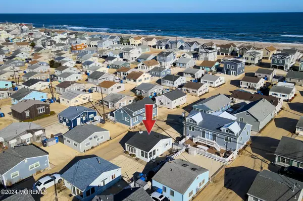 Lavallette, NJ 08735,31 E Crane Way