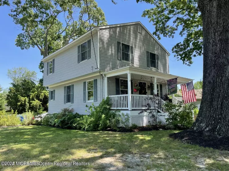 13 Houston Street, Red Bank, NJ 07701