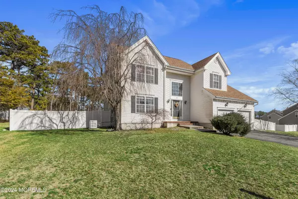 Barnegat, NJ 08005,11 Jon Drive