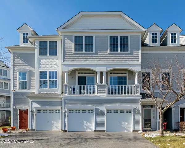 95 Golden Eye Lane, Port Monmouth, NJ 07758