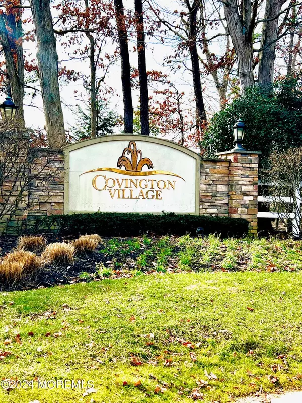 124 Sophee Lane, Lakewood, NJ 08701