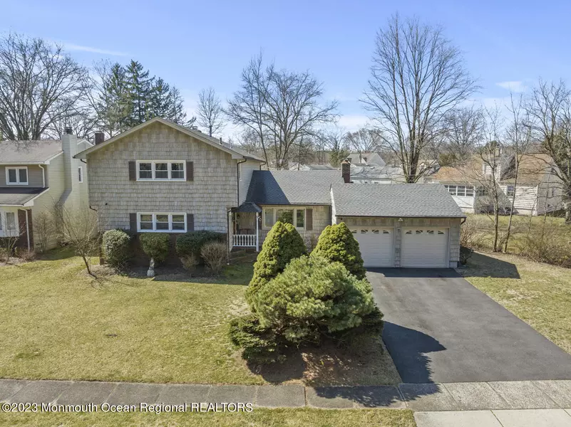 8 Elmwood Road, Springfield, NJ 07081