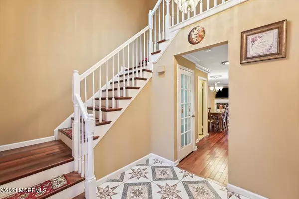 Holmdel, NJ 07733,21 Maria Court