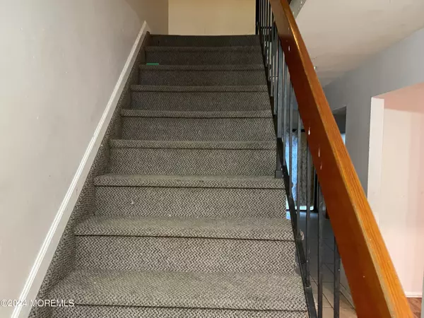 Lakewood, NJ 08701,188 Tudor Court