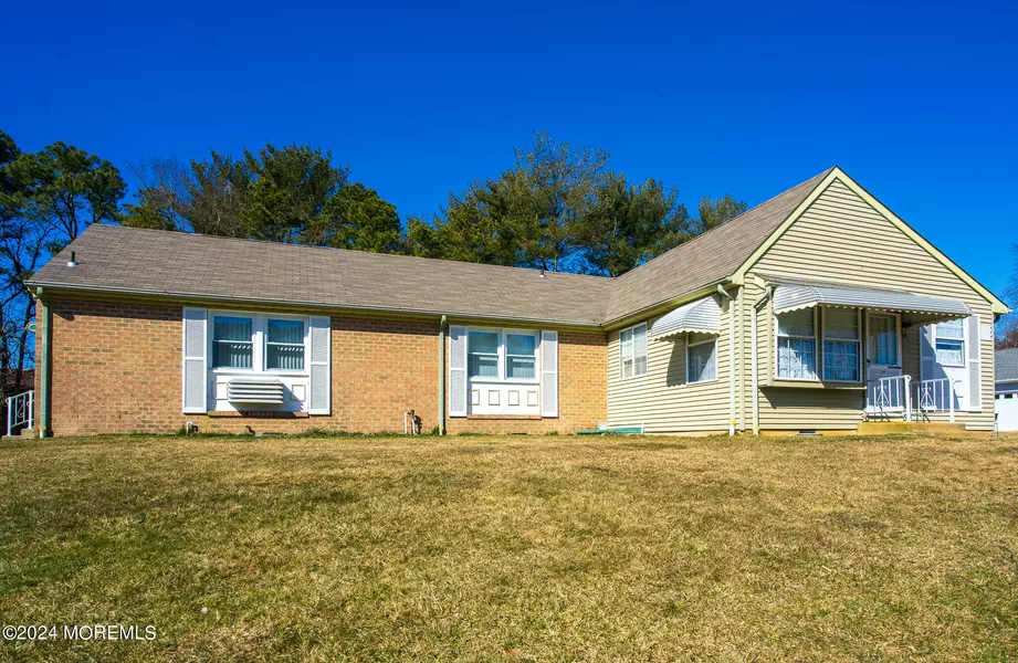 3 Ardmore Street, Whiting, NJ 08759