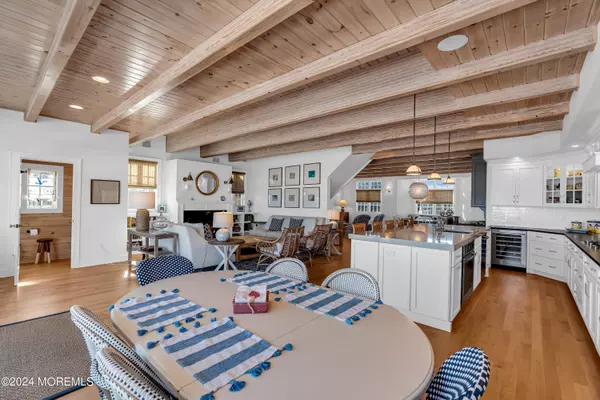 Mantoloking, NJ 08738,144 Sunset Lane