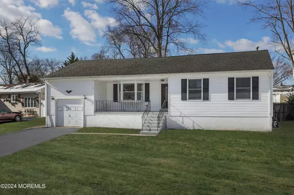 Hazlet, NJ 07730,6 Chestnut Drive