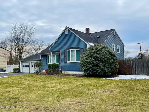 Spotswood, NJ 08884,96 Irving Avenue