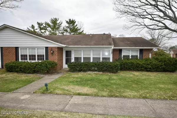 Lakewood, NJ 08701,912 Dumbarton Drive