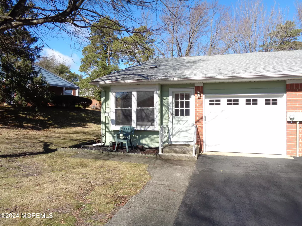 Whiting, NJ 08759,24 Lexington Drive