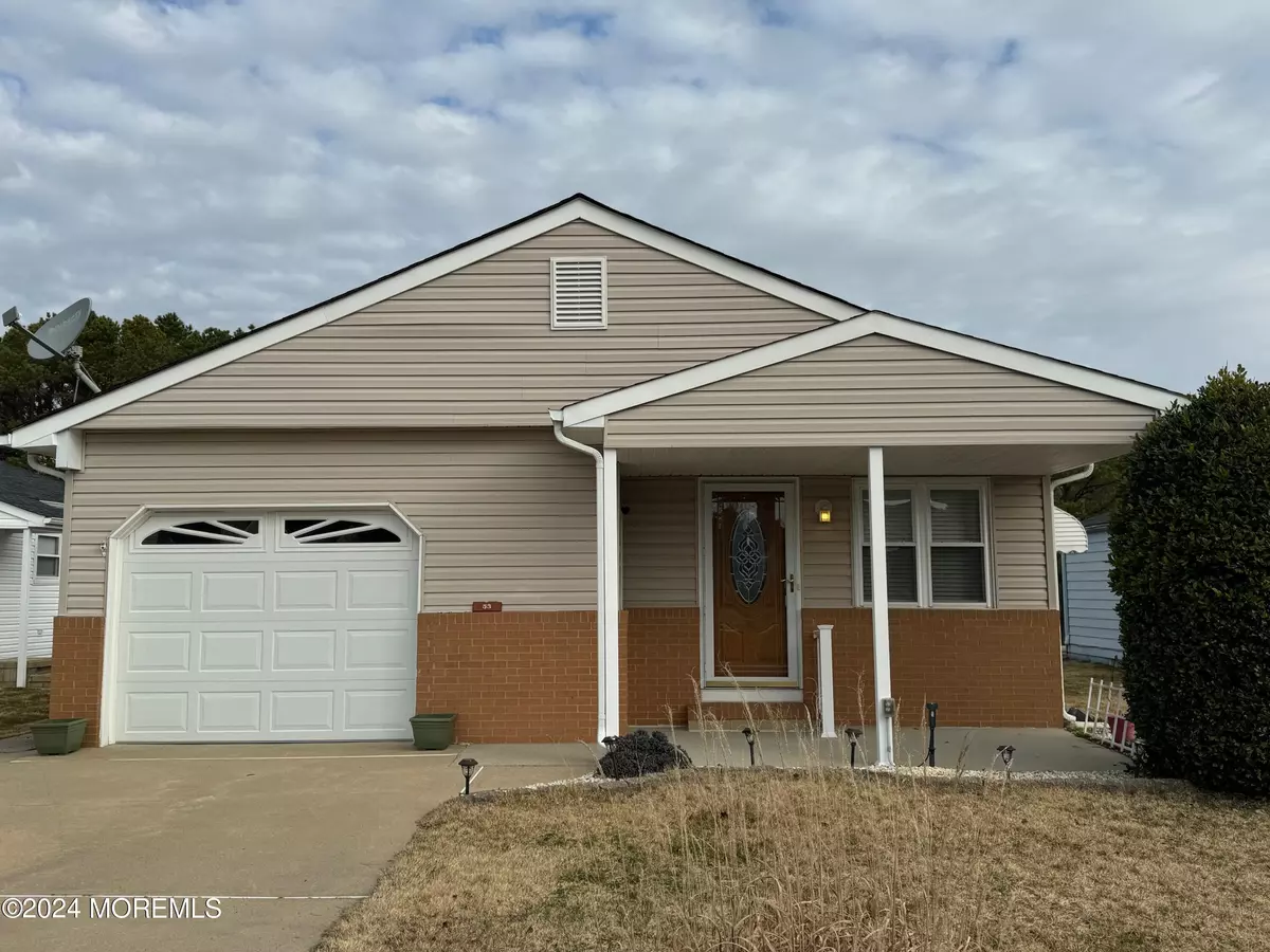 Toms River, NJ 08757,53 Selkirk Avenue