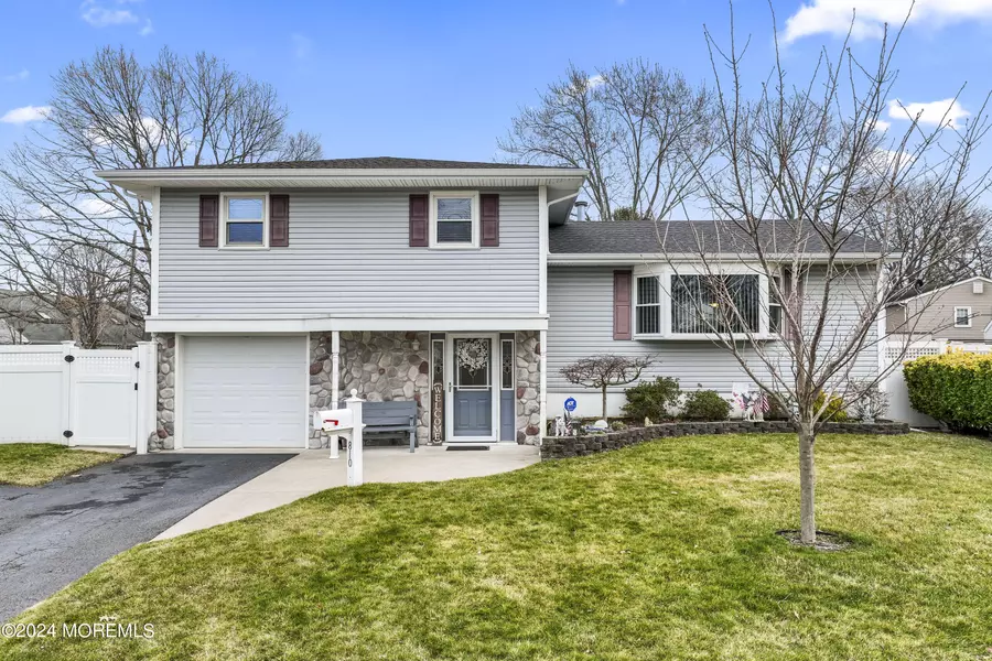810 Curtis Avenue, Point Pleasant, NJ 08742