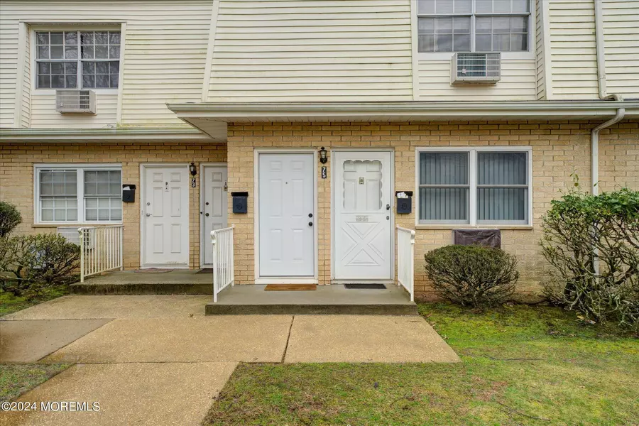 75 White Street #D, Eatontown, NJ 07724