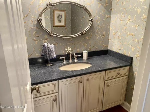 Spring Lake Heights, NJ 07762,7 Willow Lane