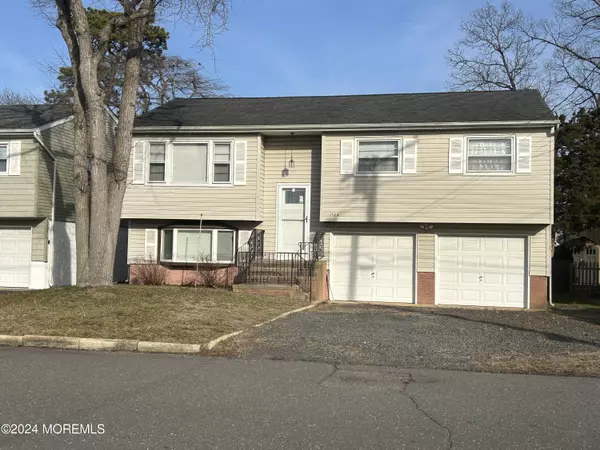 Point Pleasant, NJ 08742,1124 Leonard Road