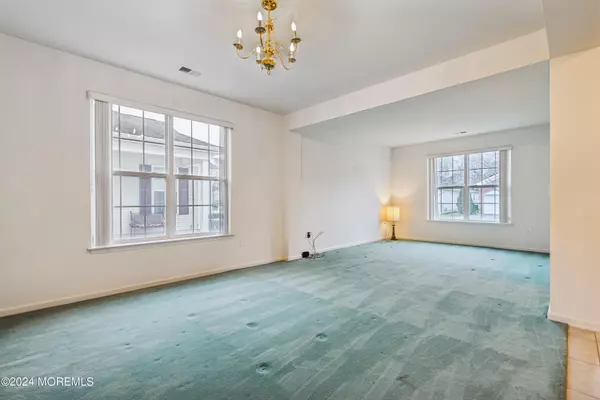 Galloway, NJ 08205,14 Manchester Street