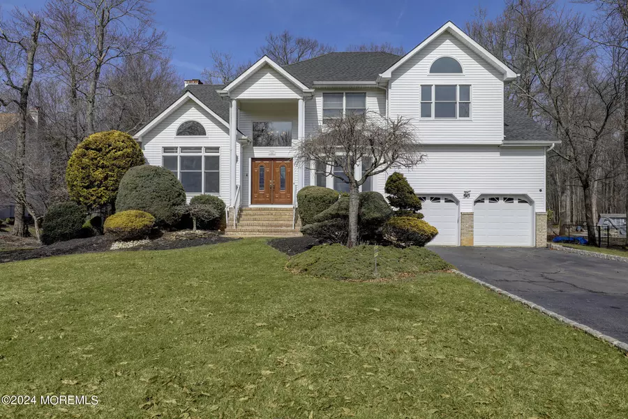 50 Oxford Road, Manalapan, NJ 07726