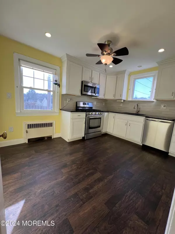 Bloomfield, NJ 07003,54 Lakewood Terrace