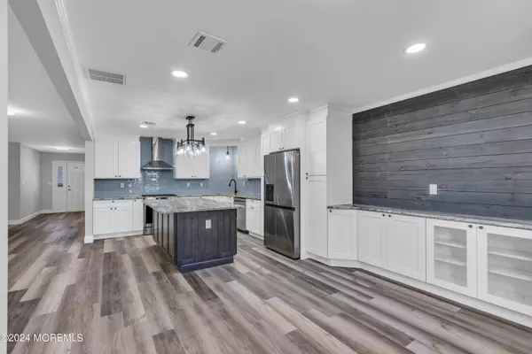 Lakewood, NJ 08701,82 Woodshill Drive N