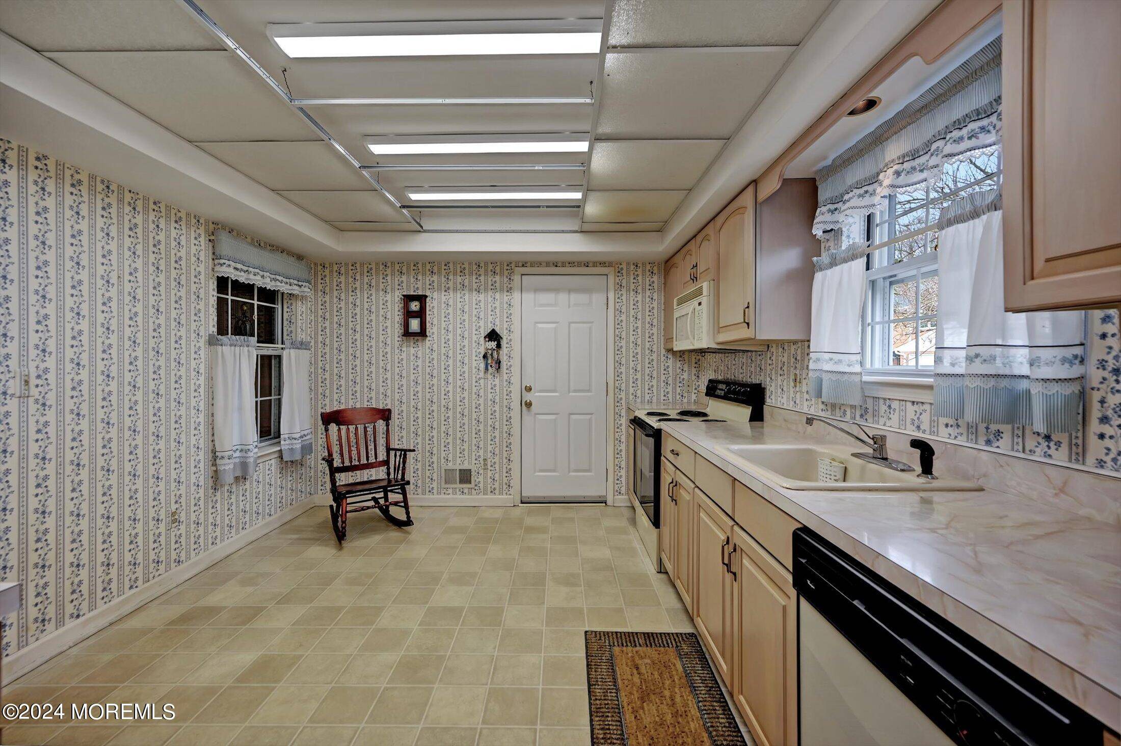Spring Lake Heights, NJ 07762,8 Cherry Court