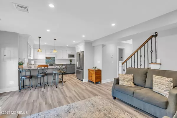 Spring Lake Heights, NJ 07762,8 Magnolia Drive
