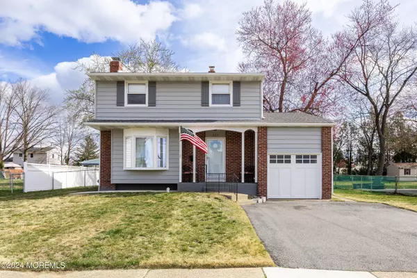 325 Ithaca Avenue, Delran, NJ 08075