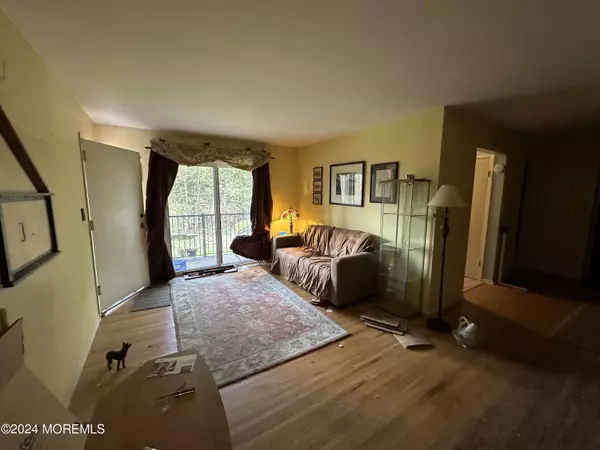 Eatontown, NJ 07724,13 Ginger Court
