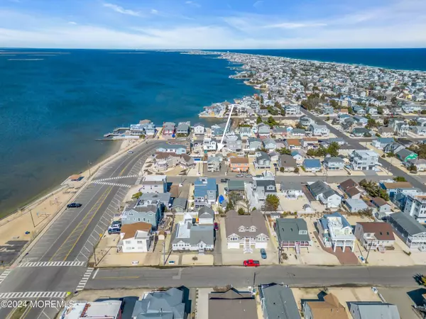 Surf City, NJ 08008,287 N 16th Street