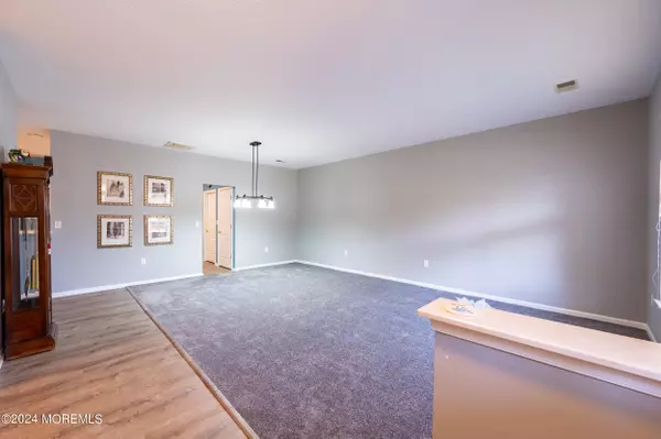 Lakewood, NJ 08701,503 Spring Meadow Drive