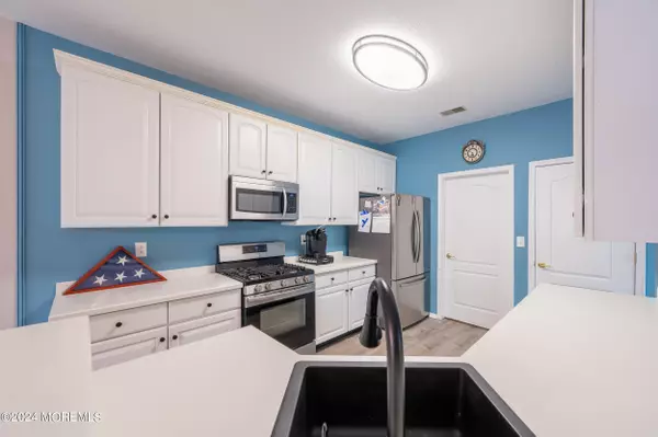 Lakewood, NJ 08701,503 Spring Meadow Drive