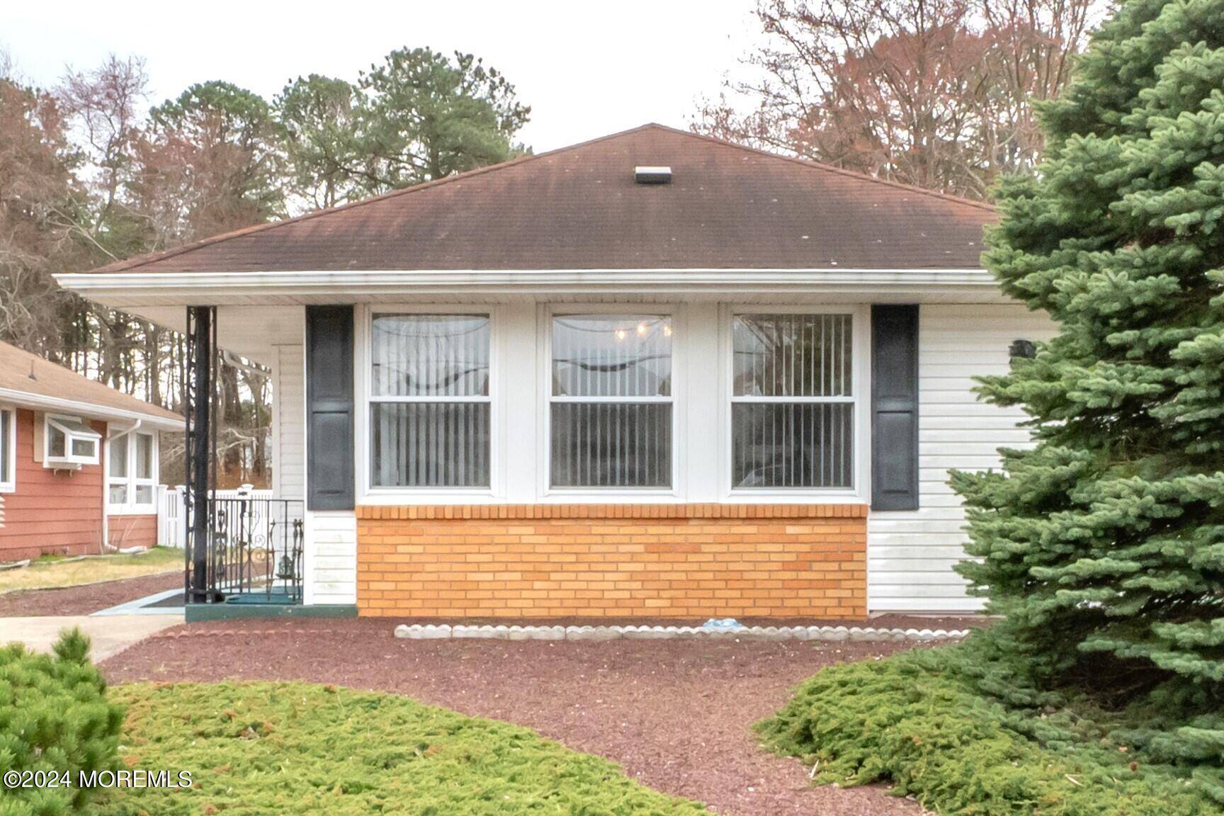 1791 Mount Everest Lane, Toms River, NJ 08753